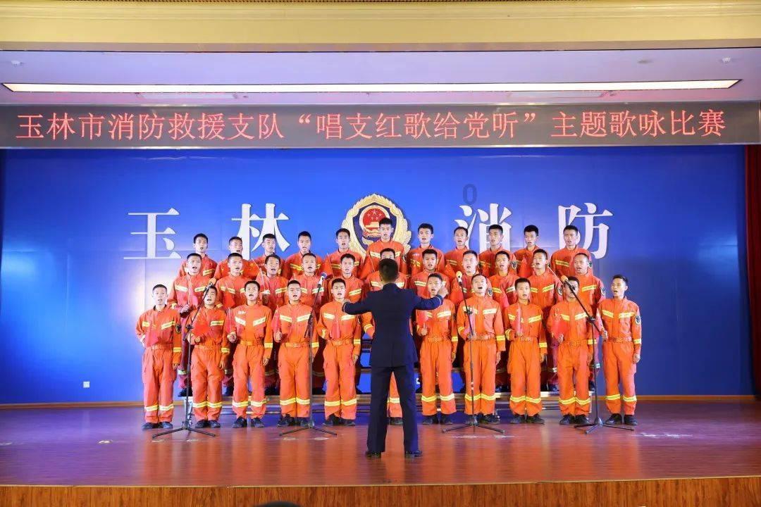 大臣眼看被处死,突然大呼:我有免死铁券!皇帝:背面还有7个字